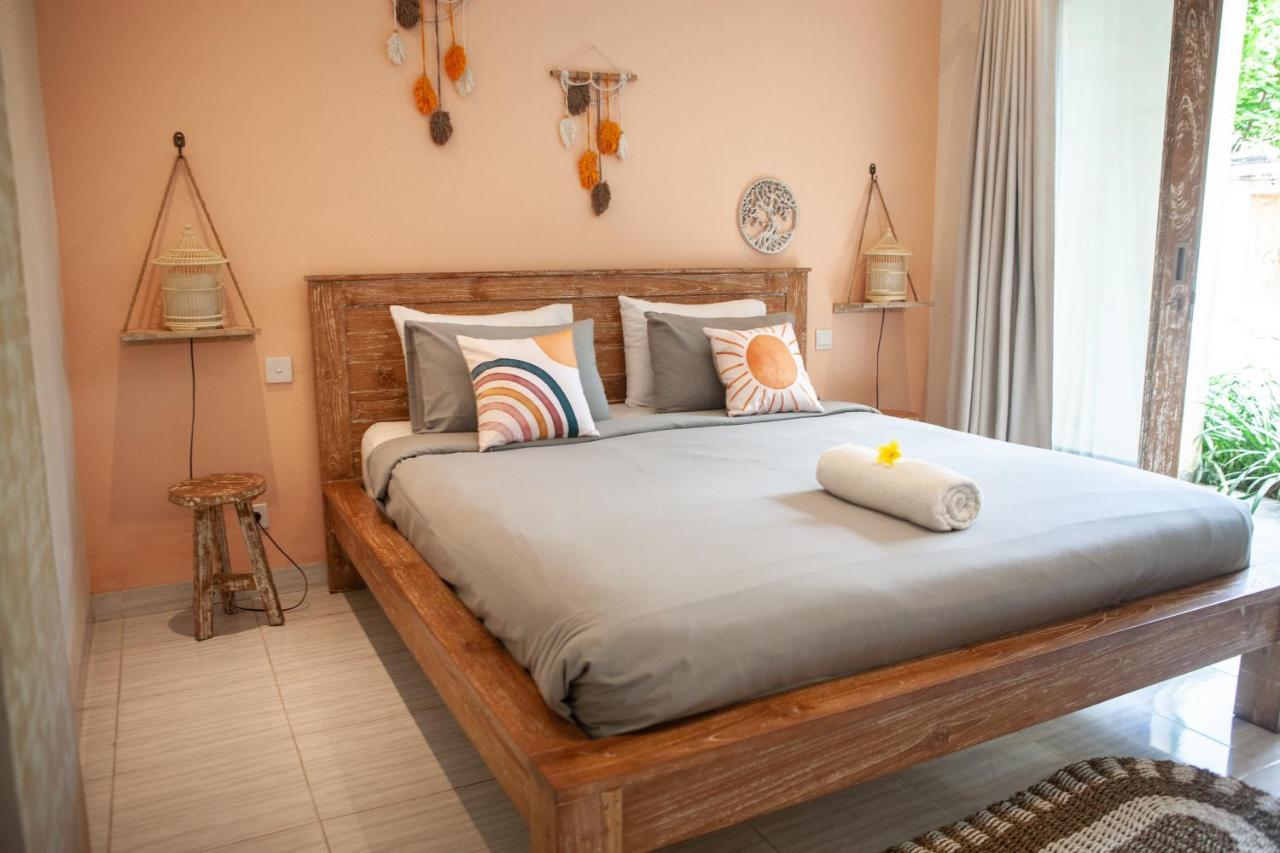 The Spare Room Bali Canggu Exteriör bild
