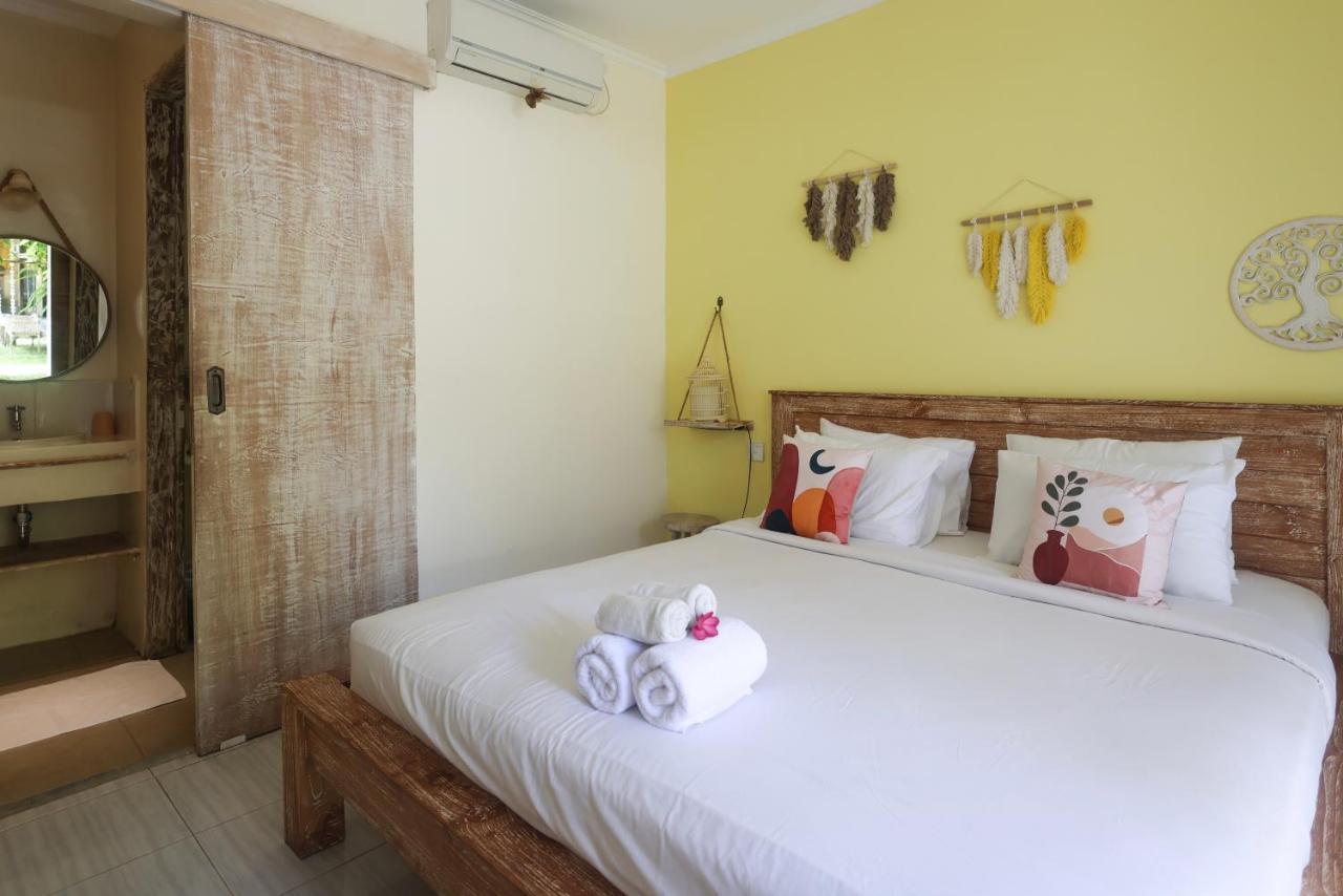 The Spare Room Bali Canggu Exteriör bild