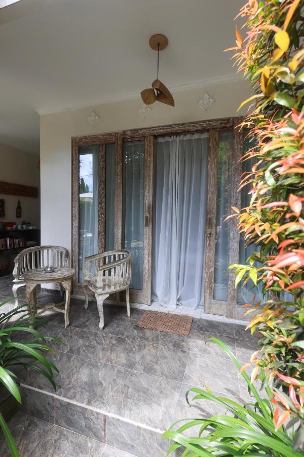 The Spare Room Bali Canggu Exteriör bild