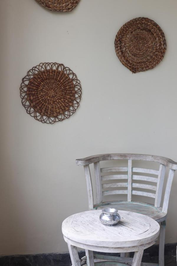 The Spare Room Bali Canggu Exteriör bild